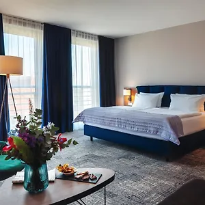 Center East Prenzlauer Berg, An Ihg Berlin